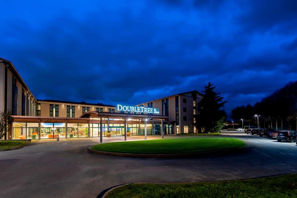 Doubletree By Hilton Milan Malpensa Solbiate Olona Exterior foto