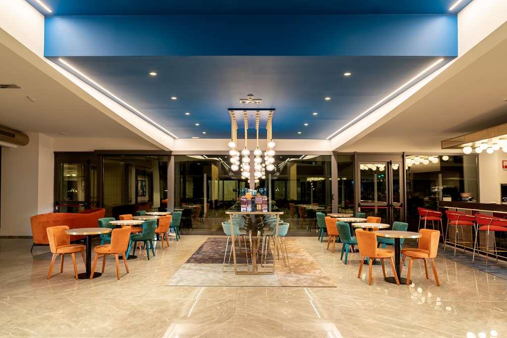 Doubletree By Hilton Milan Malpensa Solbiate Olona Restaurante foto