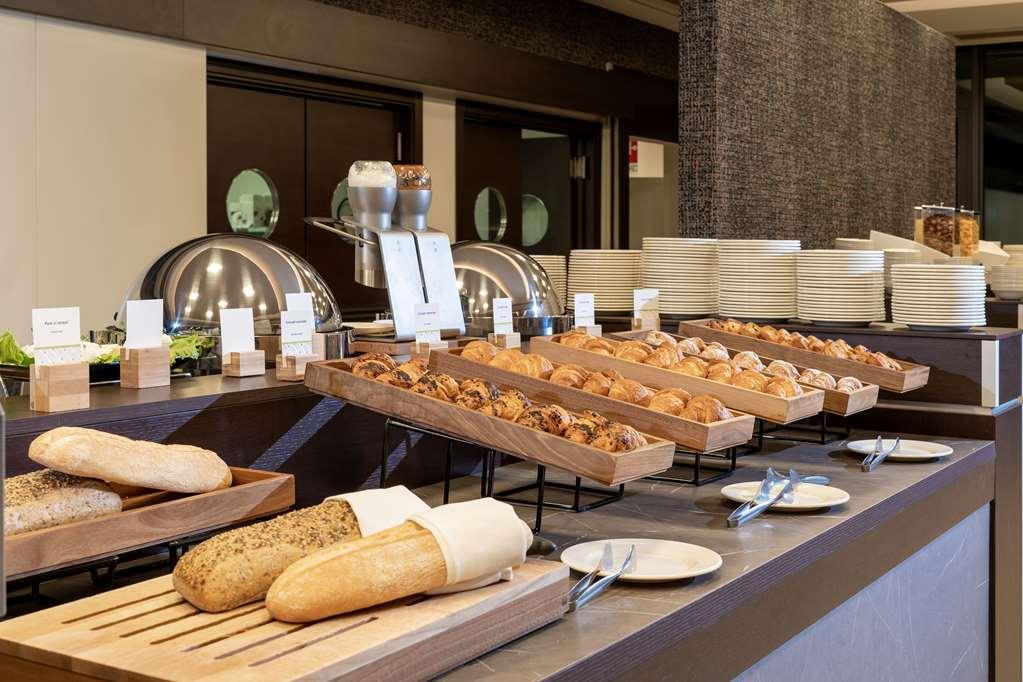 Doubletree By Hilton Milan Malpensa Solbiate Olona Restaurante foto